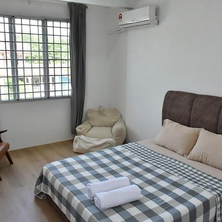 Rain Tree Homestay Bintulu Exterior foto
